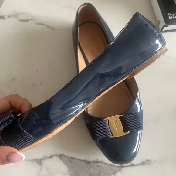 Salvatore Ferragamo Navy Blue Flats - Picture 6 of 10
